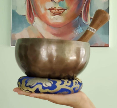 HANDMADE TIBETAN SINGING BOWL WITH GANESHA 7"