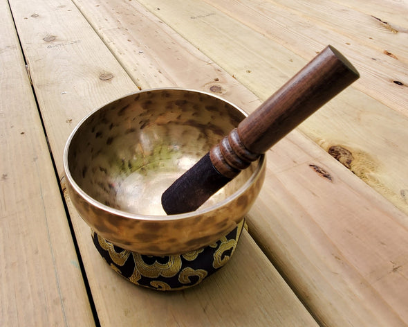 OLD HAND BEATEN TIBETAN SINGING BOWL 6"