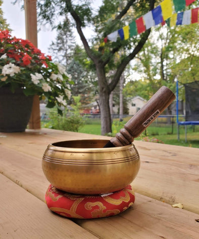 TIBETAN SINGING BOWL WITH MANTRA 4.5"